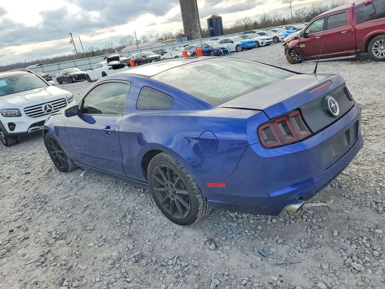 2014 FORD MUSTANG photo 2