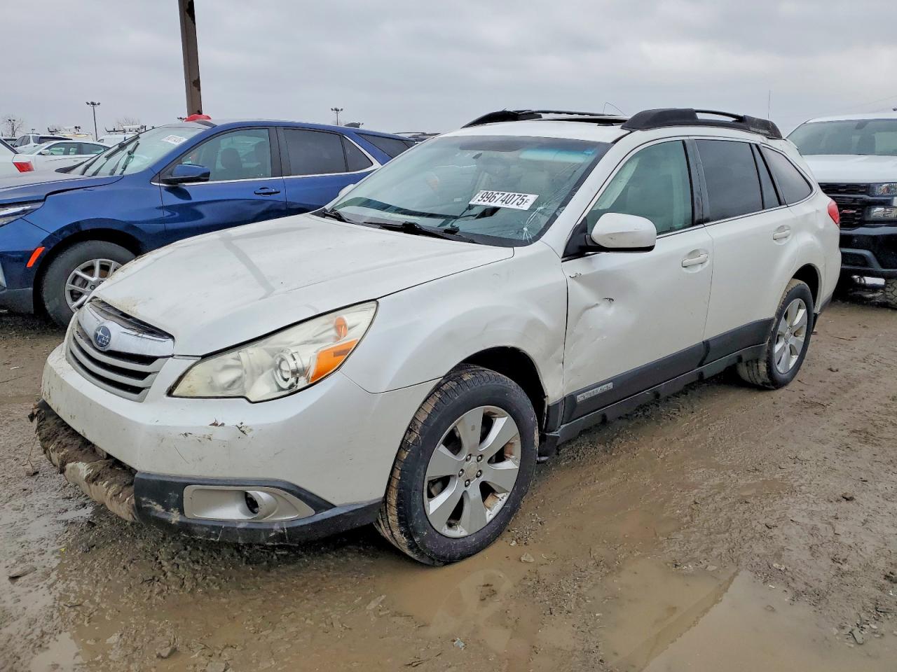 2011 SUBARU OUTBACK