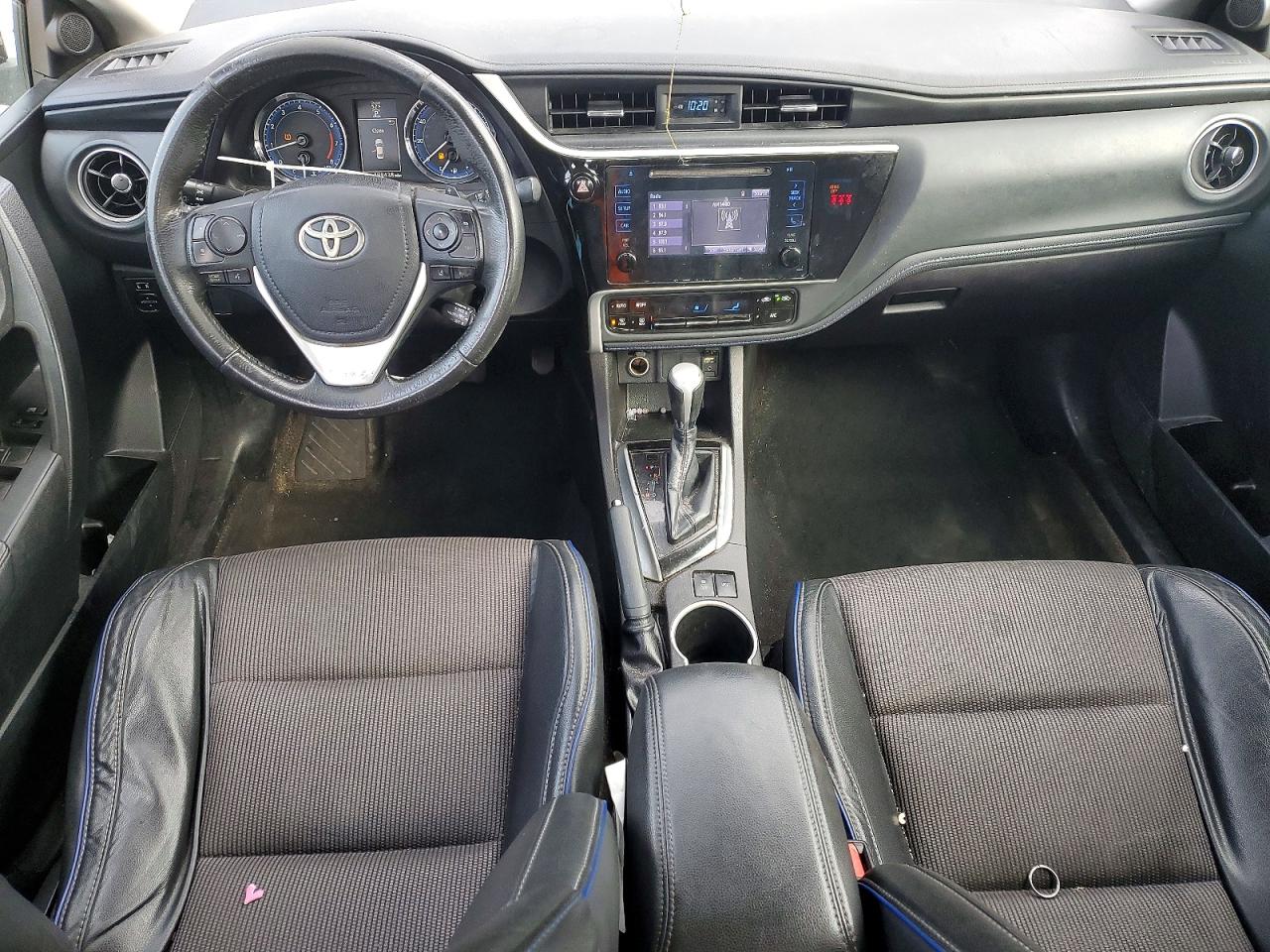 2018 TOYOTA COROLLA L photo 15