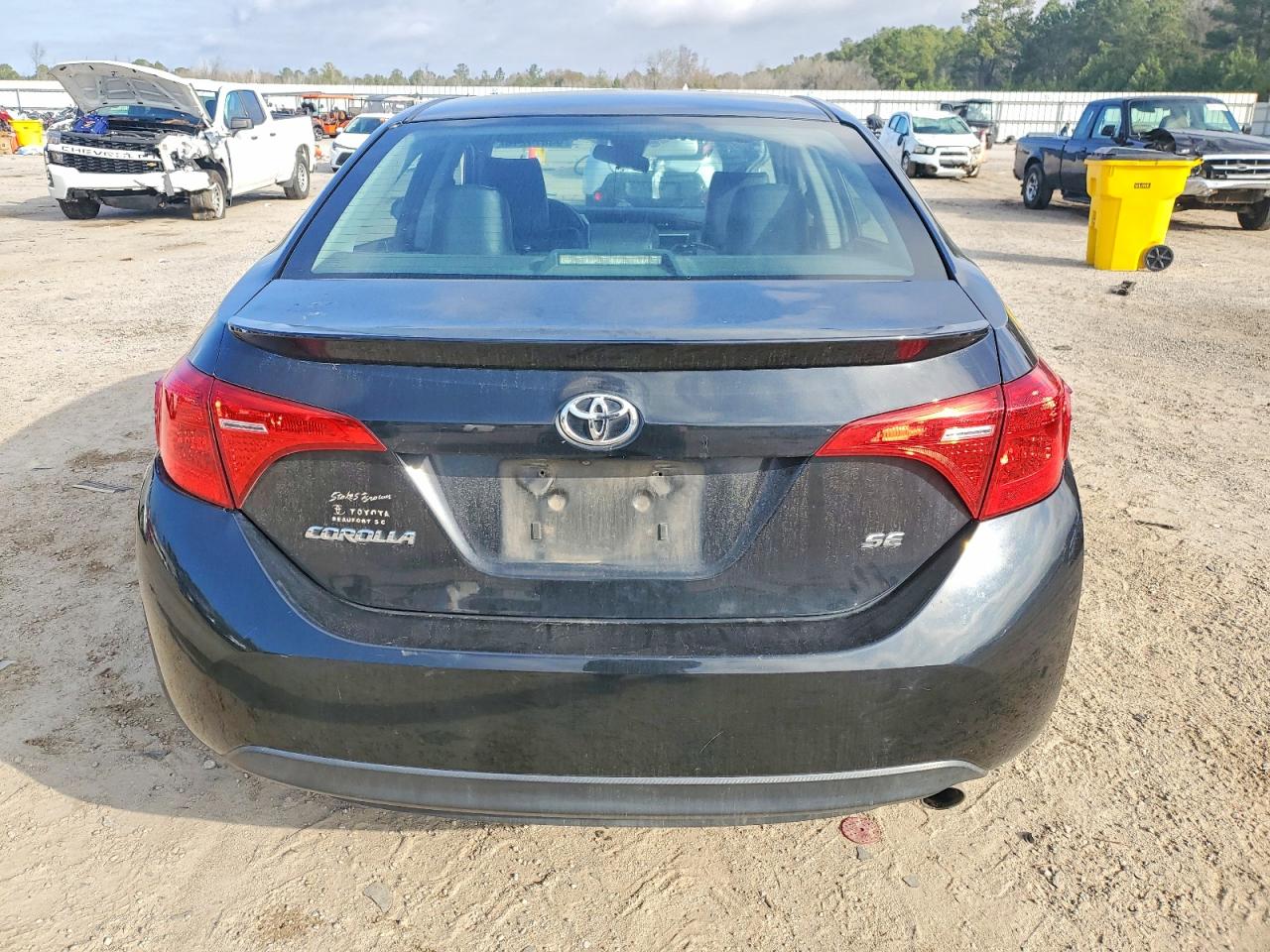 2018 TOYOTA COROLLA L photo 11