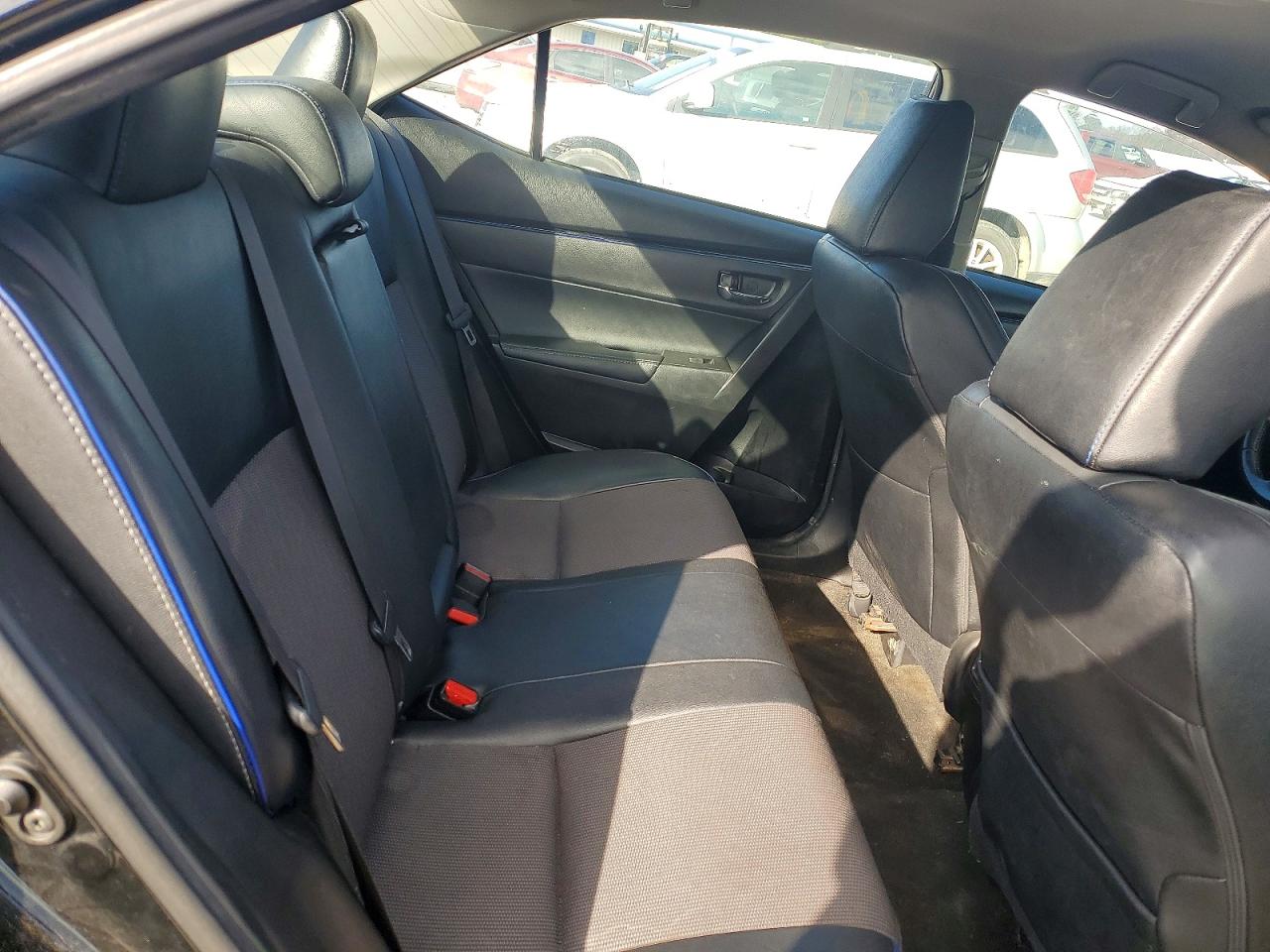 2018 TOYOTA COROLLA L photo 19