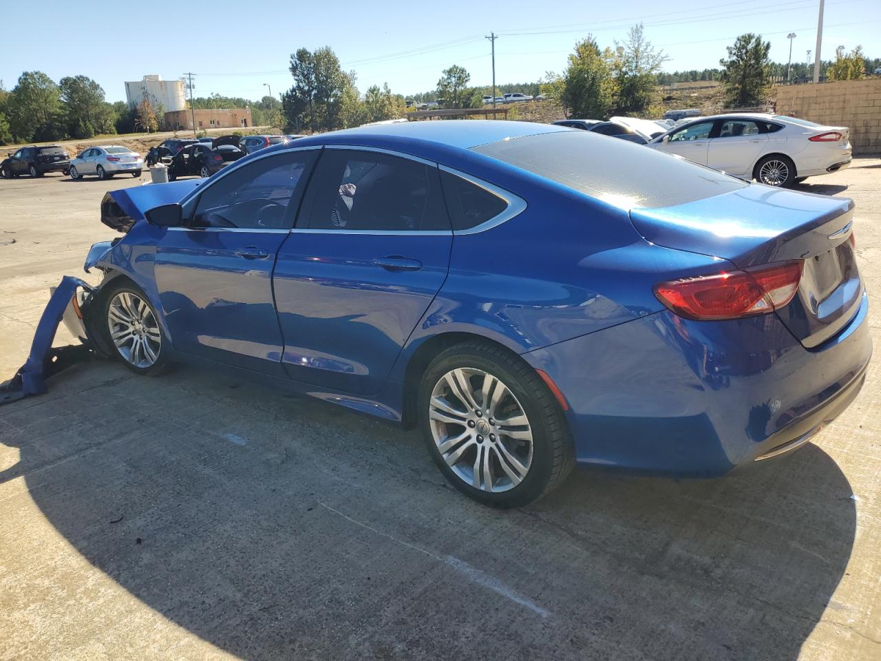 2015 CHRYSLER 200 LIMITED photo 2