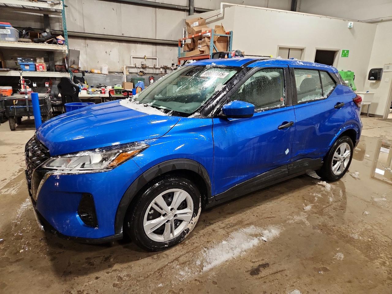 2023 NISSAN KICKS