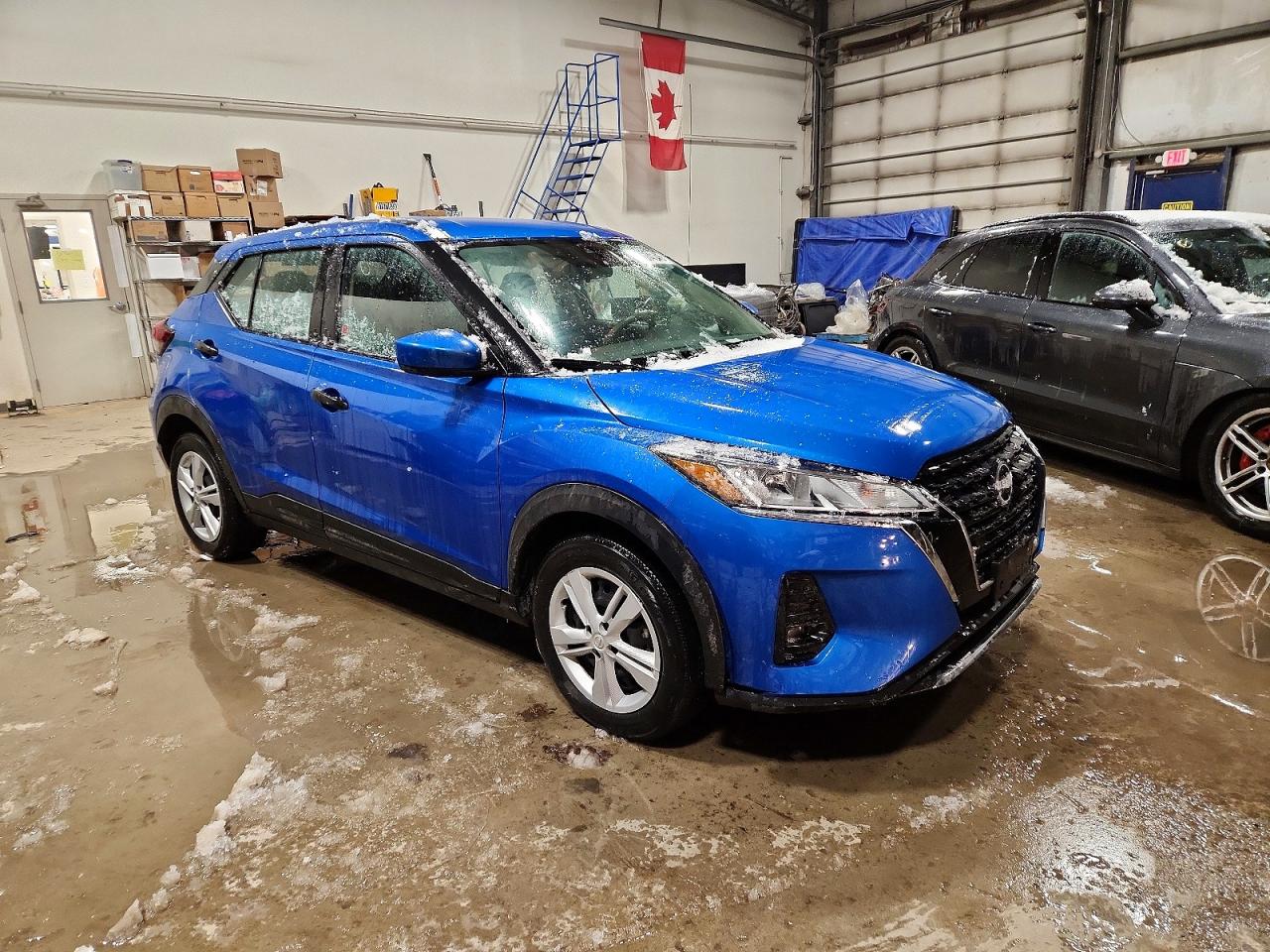 2023 NISSAN KICKS S photo 4