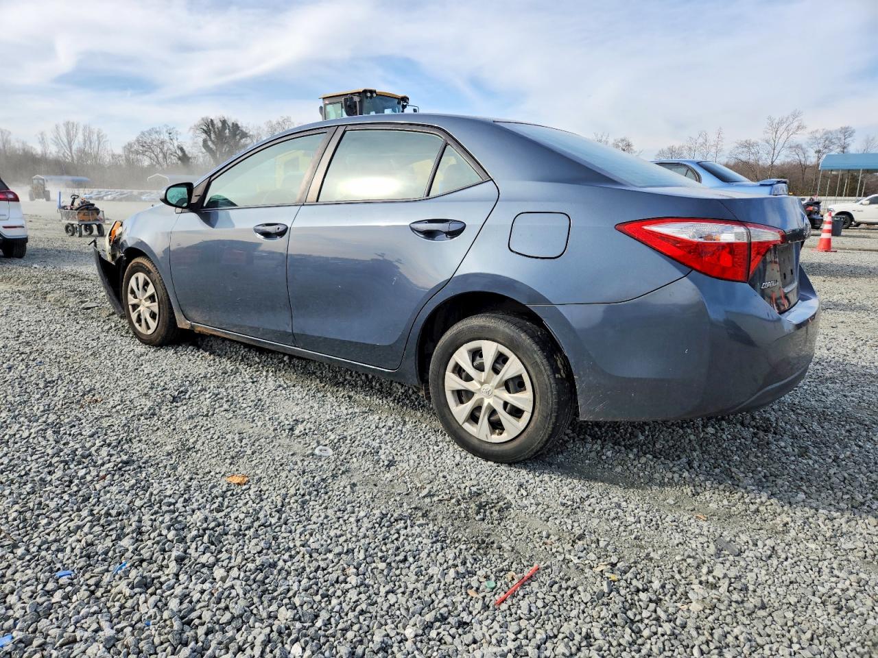 2015 TOYOTA COROLLA L photo 2