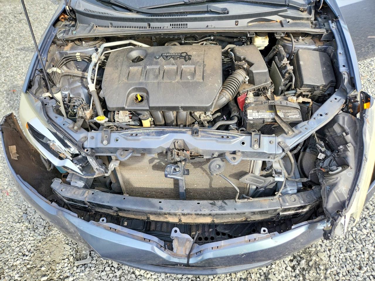2015 TOYOTA COROLLA L photo 11