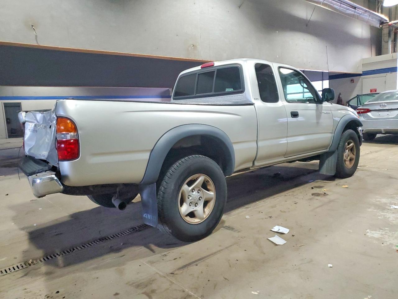 2004 TOYOTA TACOMA XTRACAB photo 3