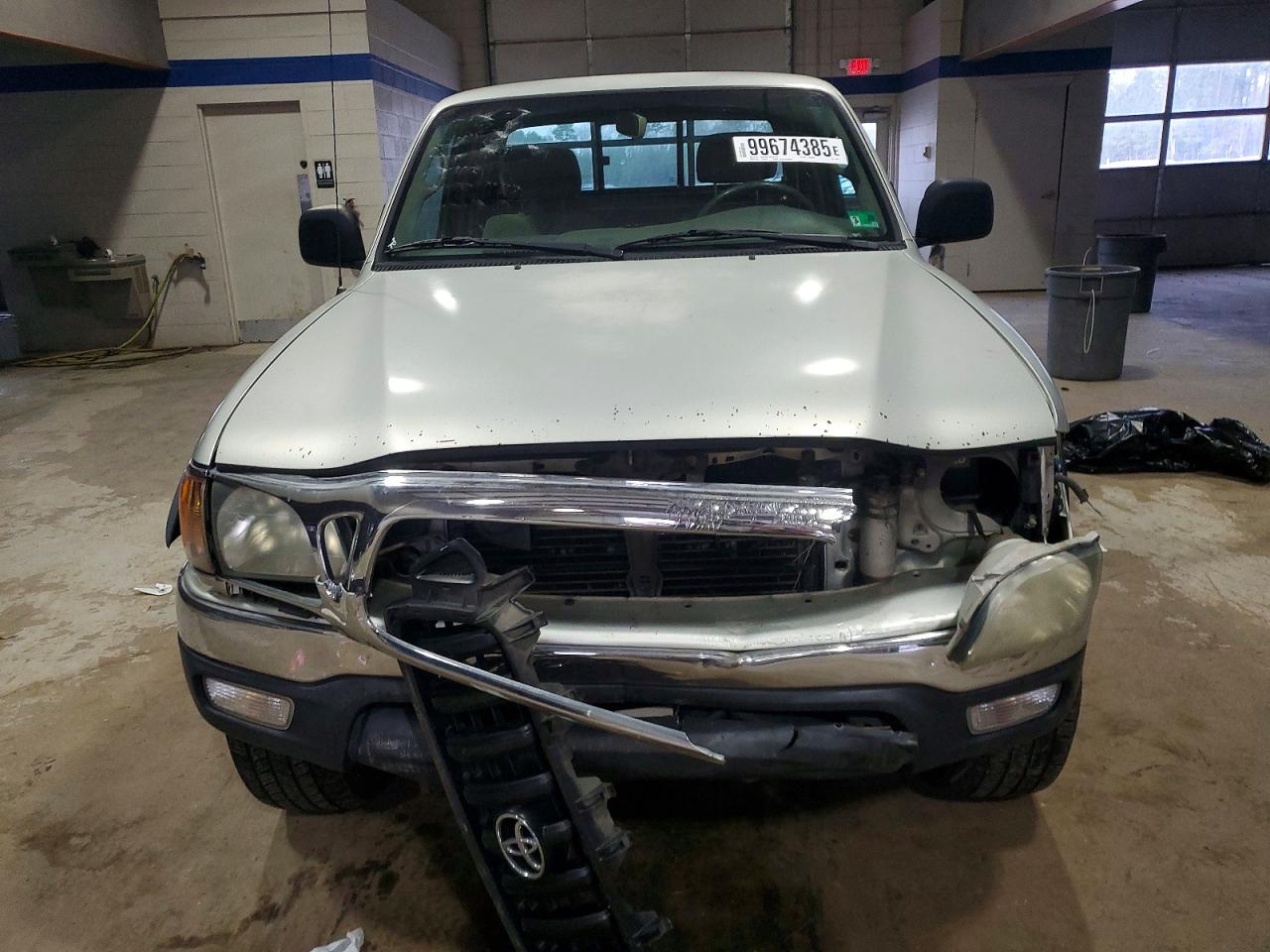 2004 TOYOTA TACOMA XTRACAB photo 5