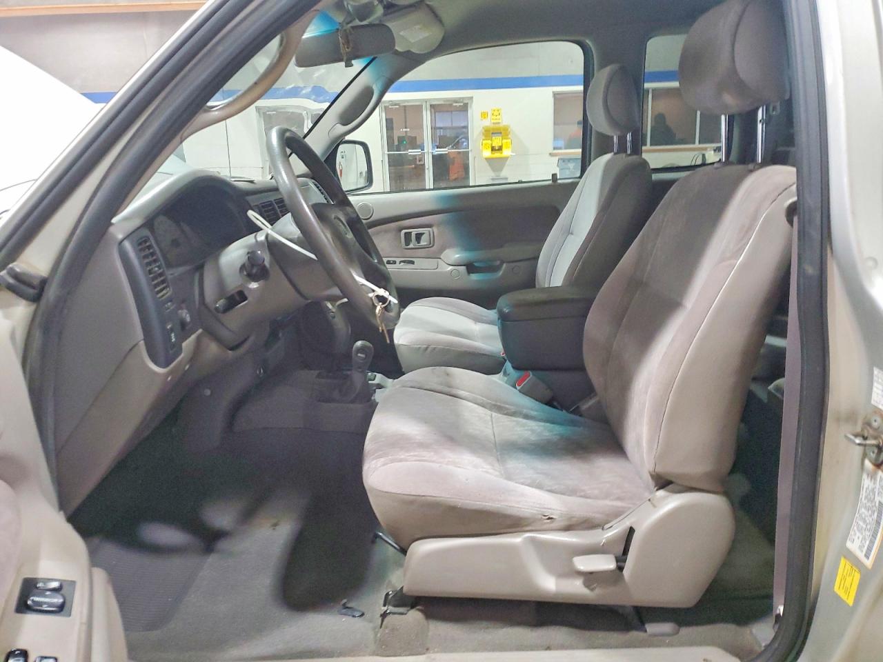 2004 TOYOTA TACOMA XTRACAB photo 7