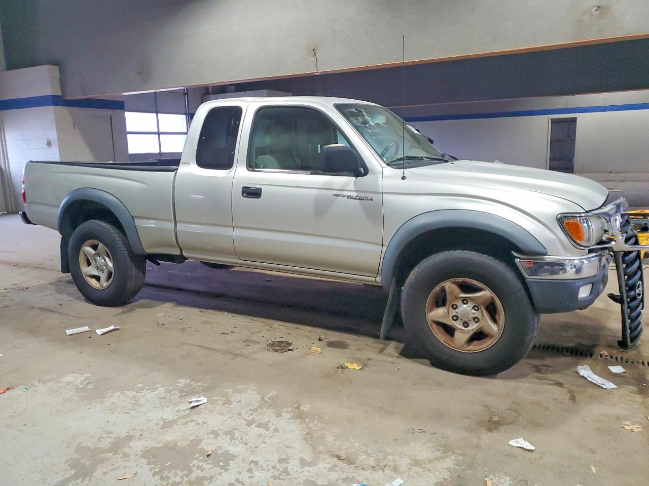 2004 TOYOTA TACOMA XTRACAB photo 4