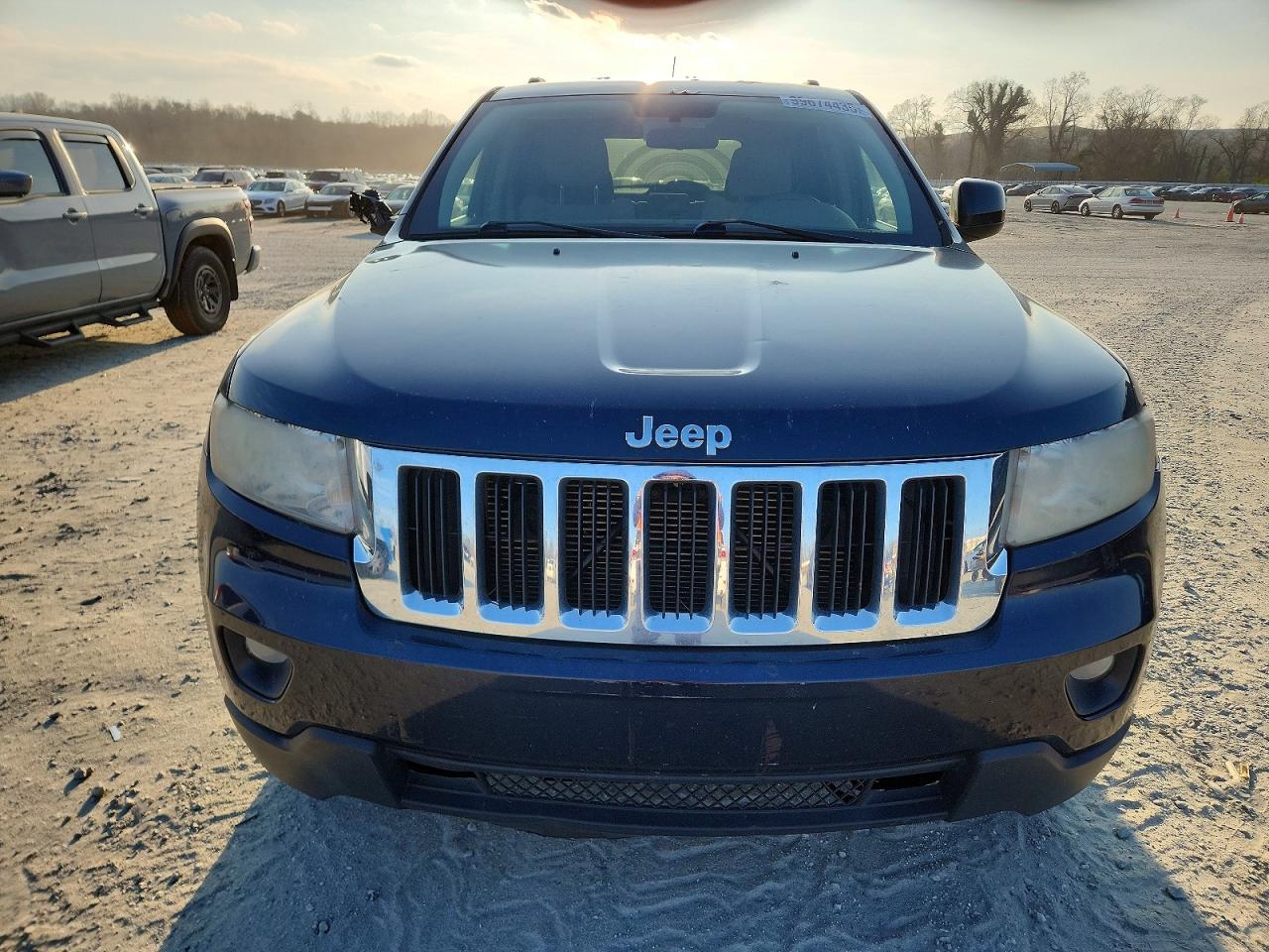 2011 JEEP GRAND CHEROKEE LAREDO photo 5