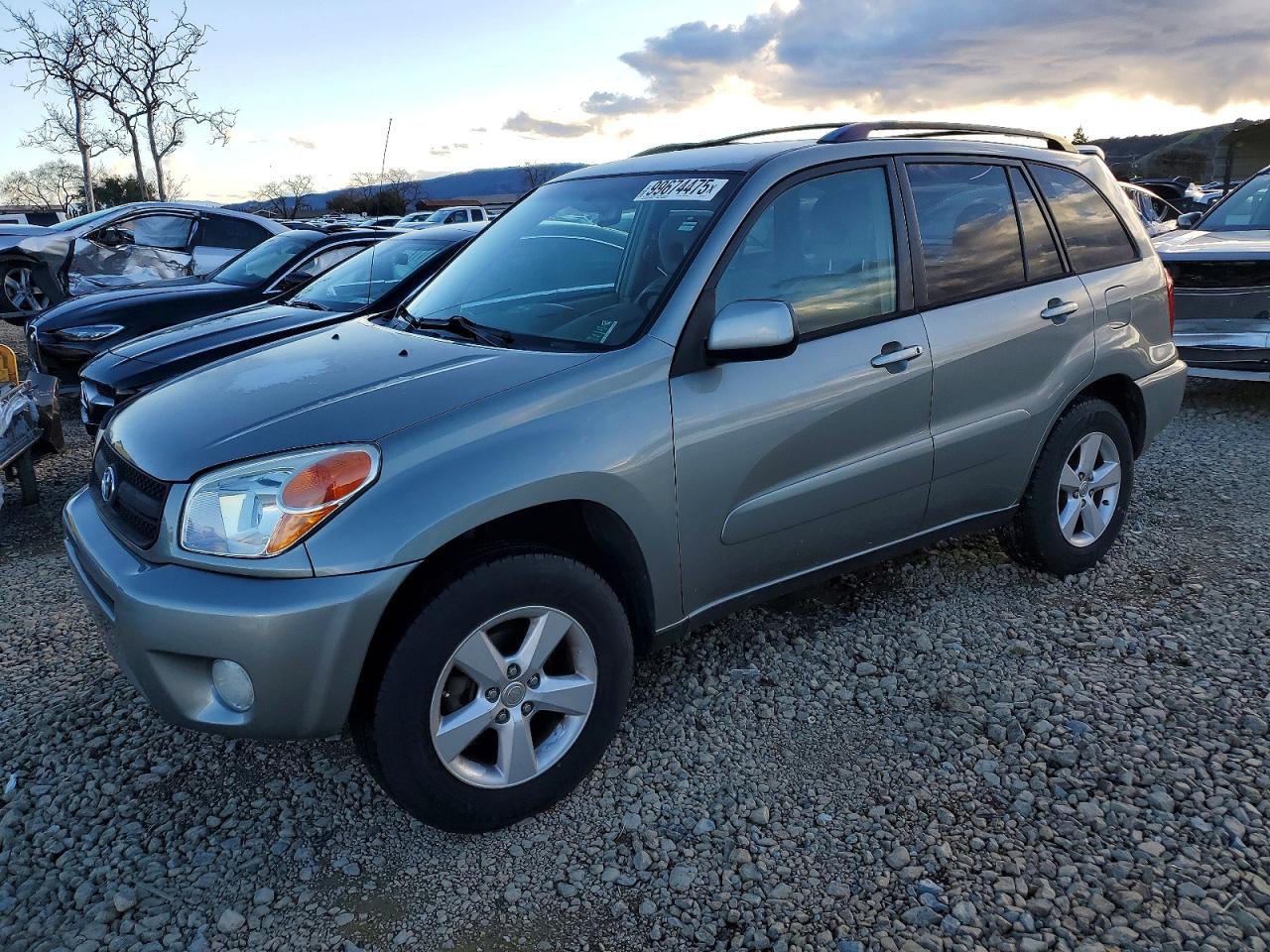 2004 TOYOTA RAV4