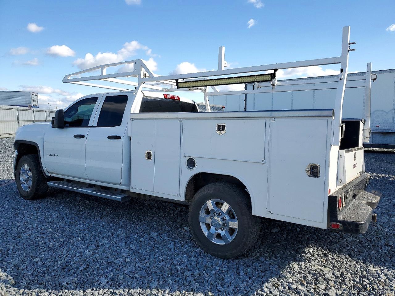 2019 GMC SIERRA C2500 HEAVY DUTY photo 2