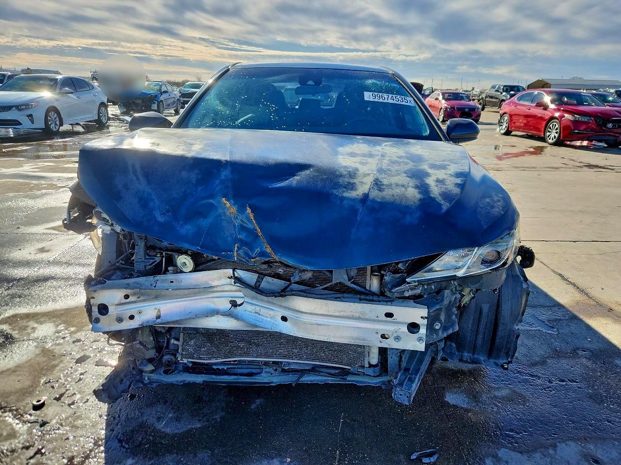 2018 TOYOTA CAMRY SE photo 5