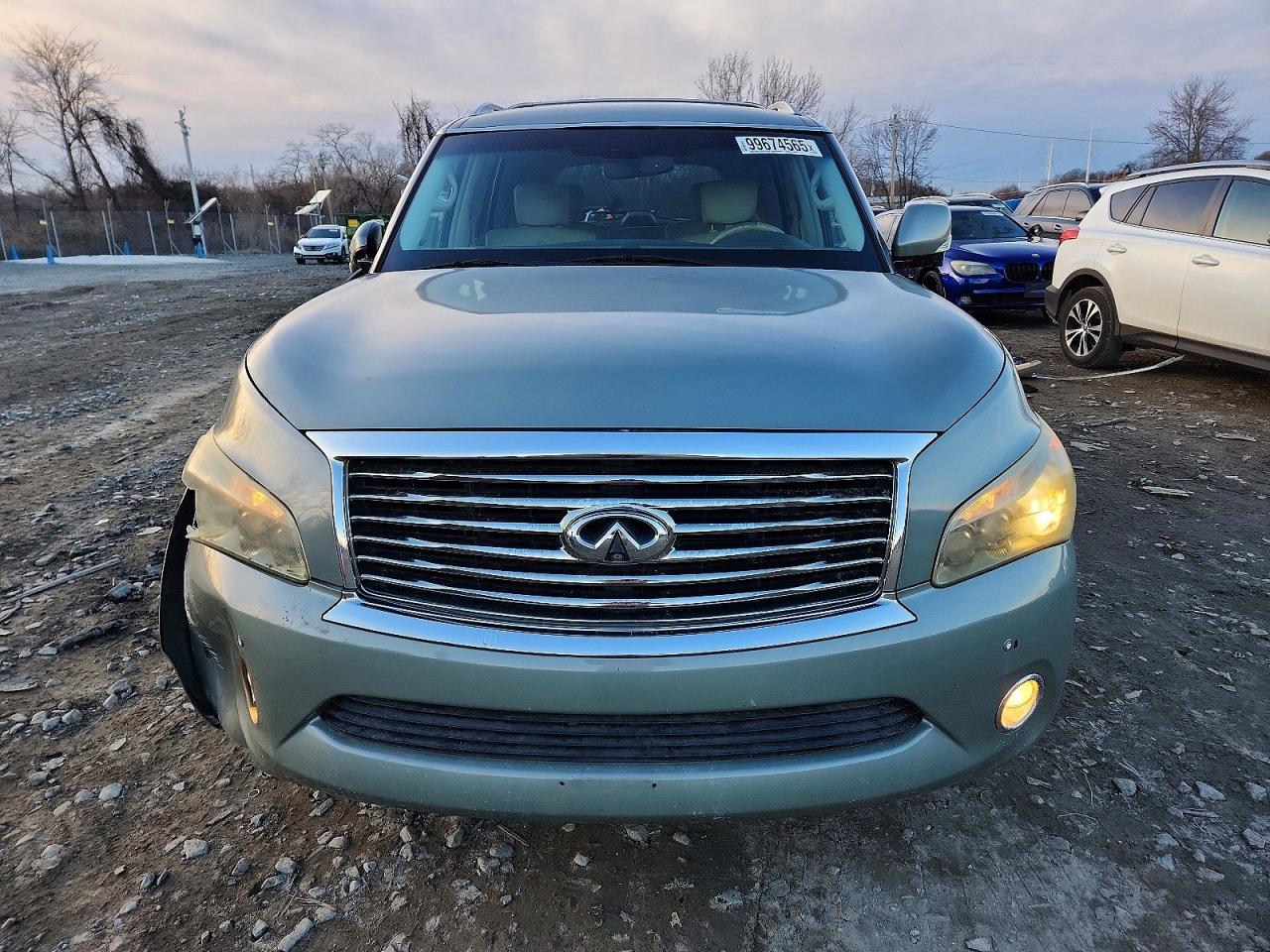 2012 INFINITI QX56 photo 5