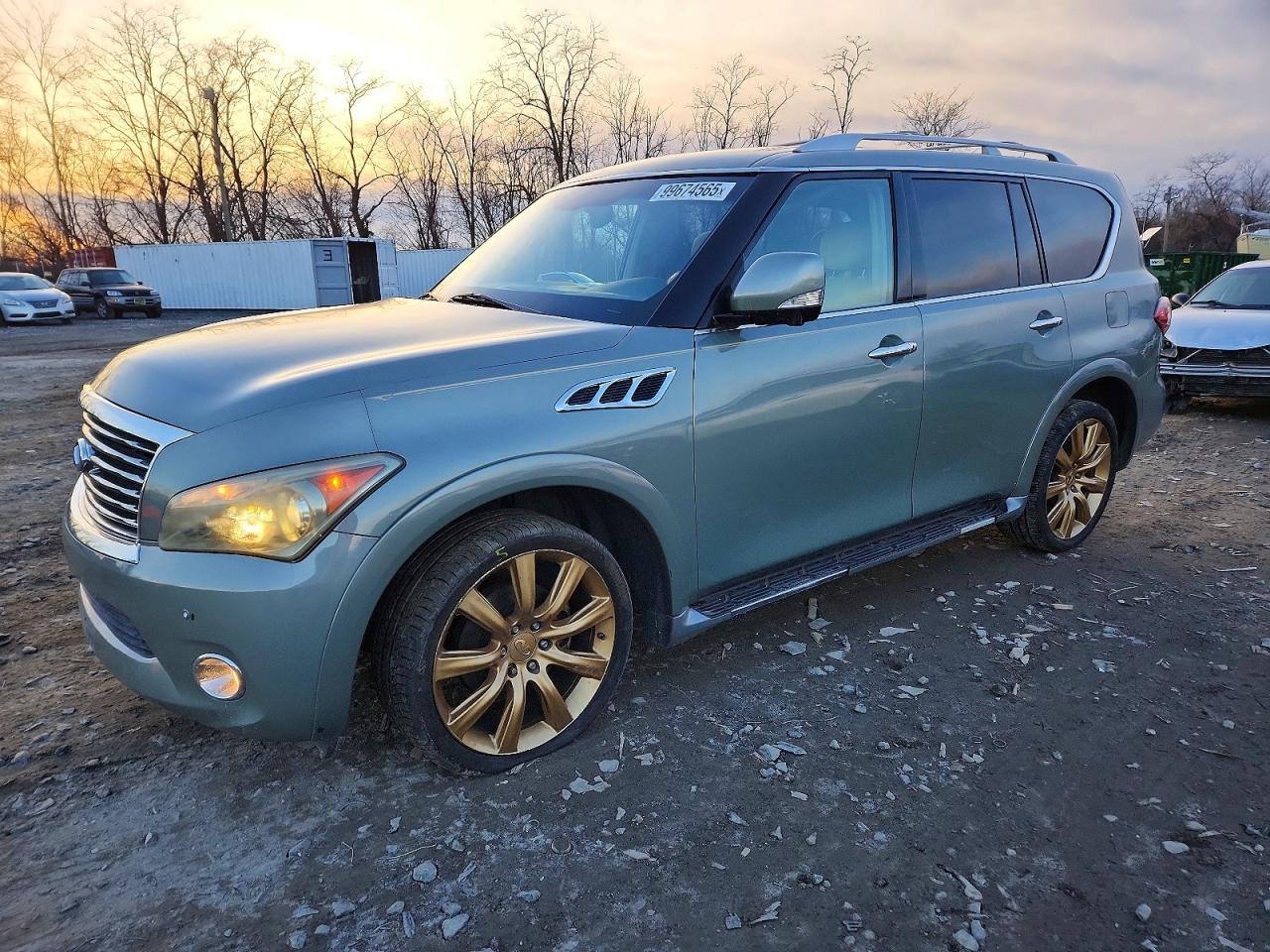 2012 INFINITI QX56
