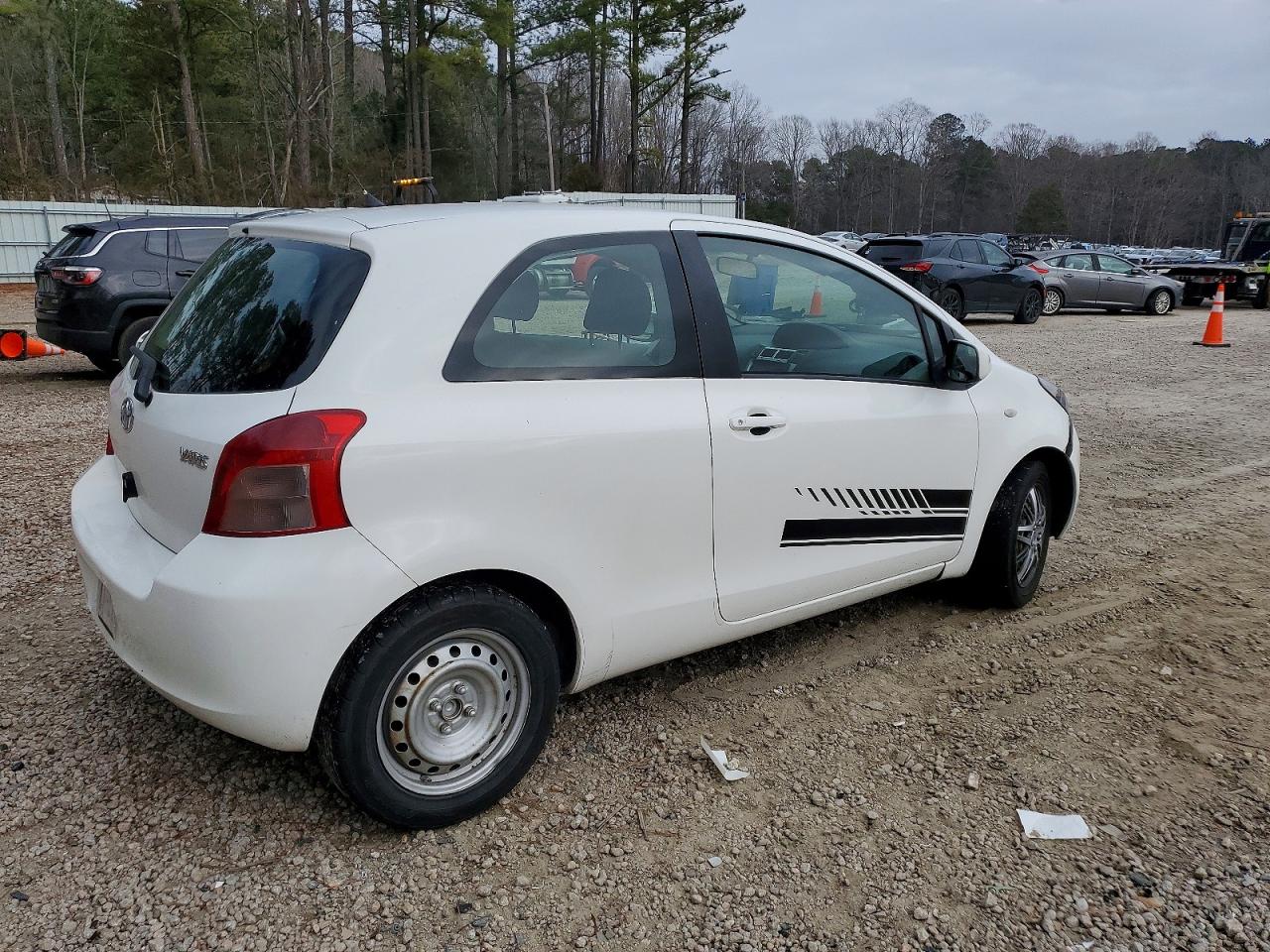 2007 TOYOTA YARIS photo 3