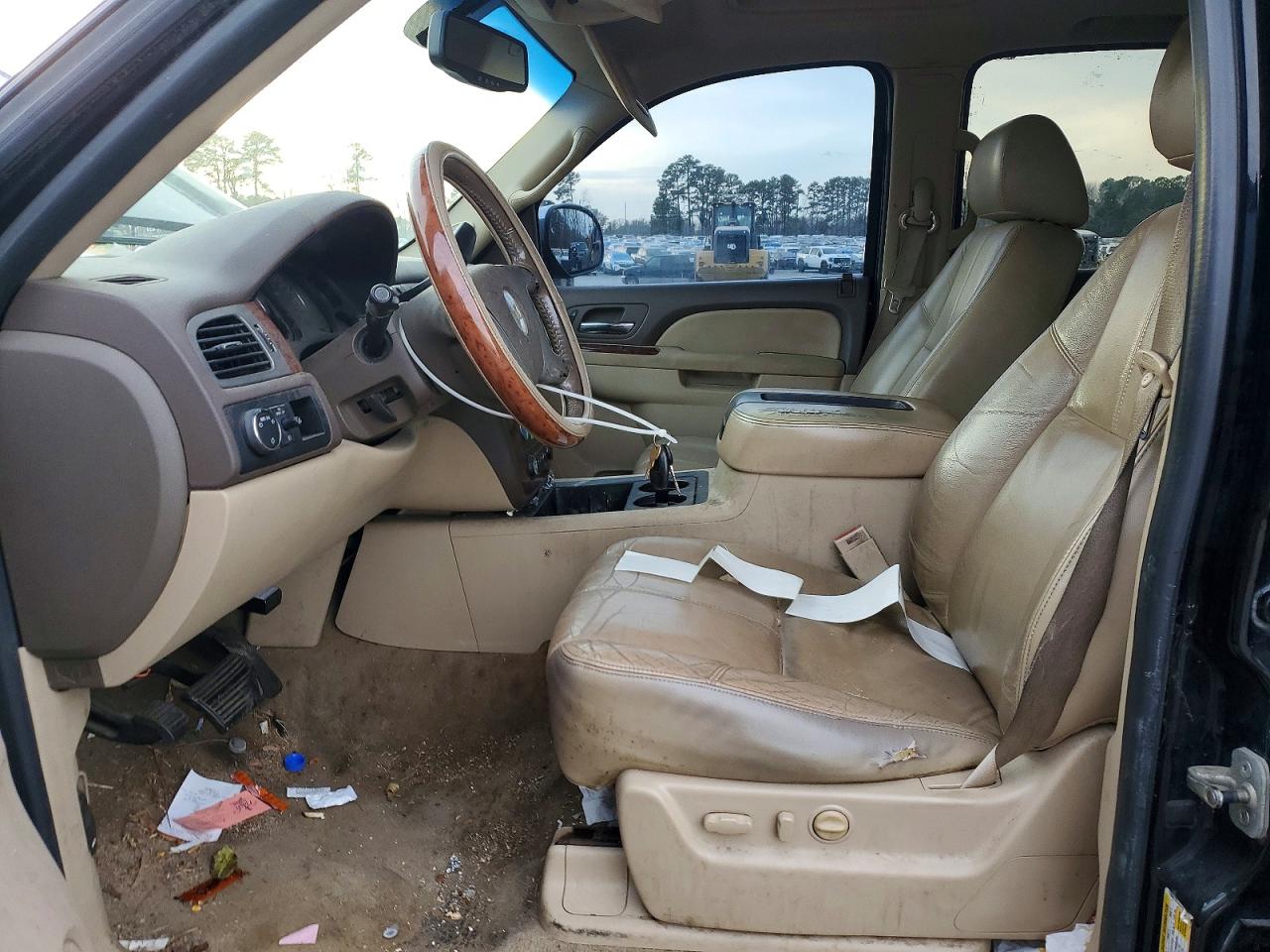 2011 CHEVROLET TAHOE C1500 LT photo 7