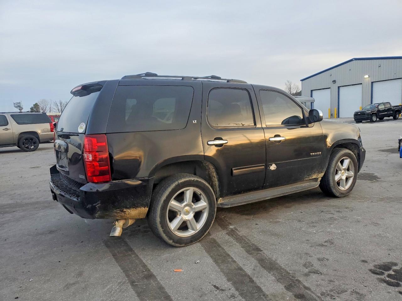 2011 CHEVROLET TAHOE C1500 LT photo 3
