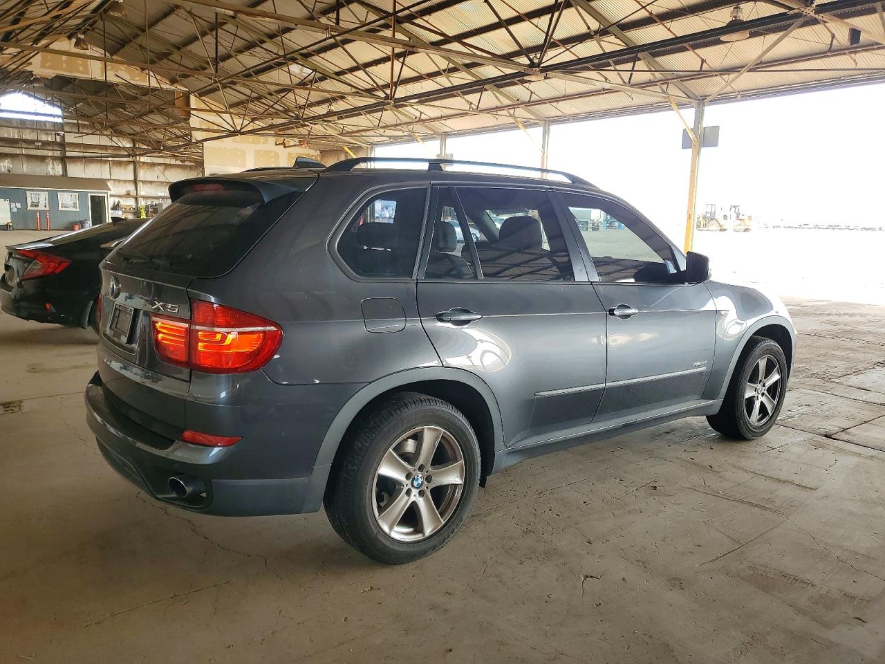 2012 BMW X5 XDRIVE35I photo 3