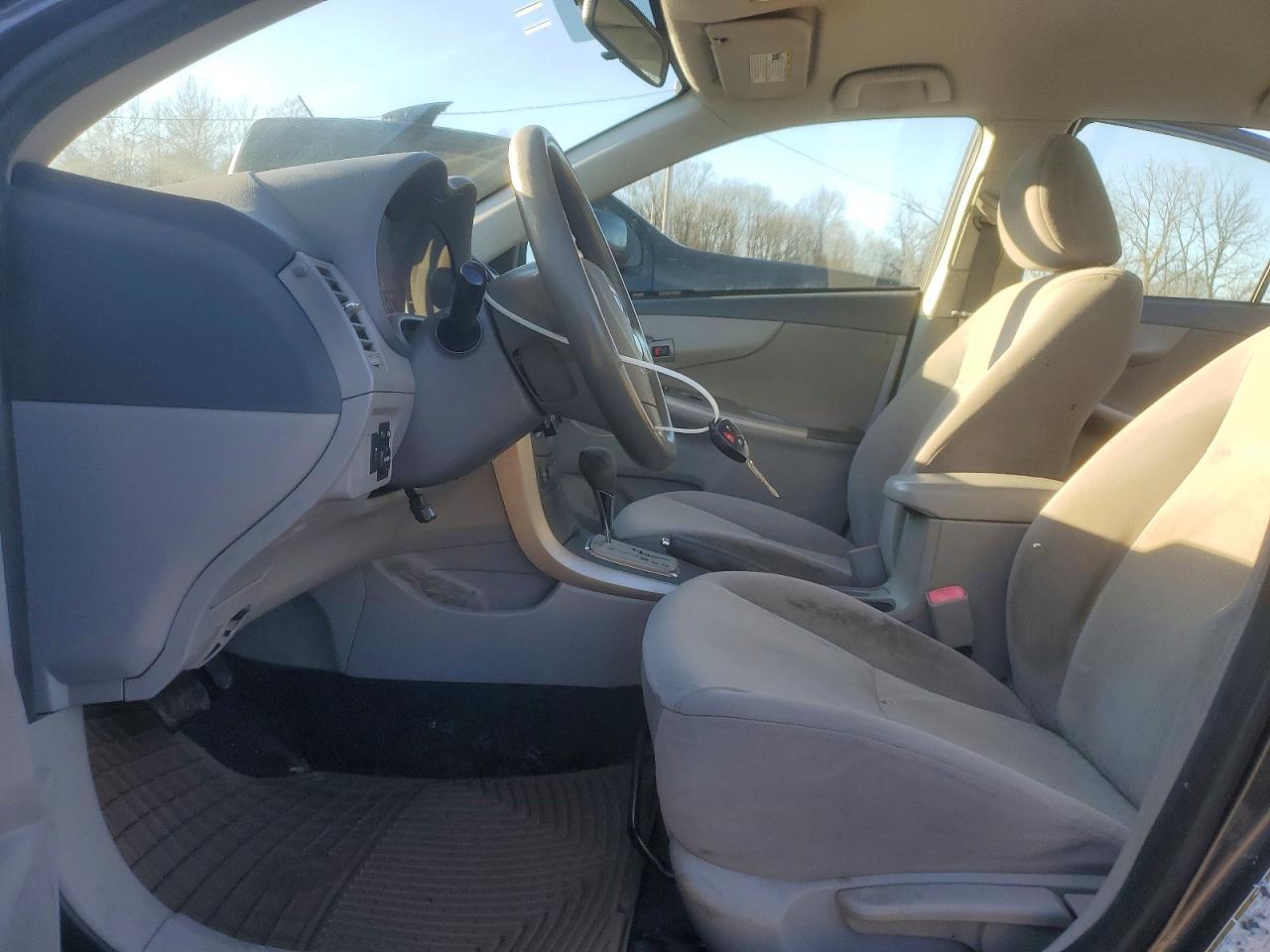 2010 TOYOTA COROLLA BASE photo 7