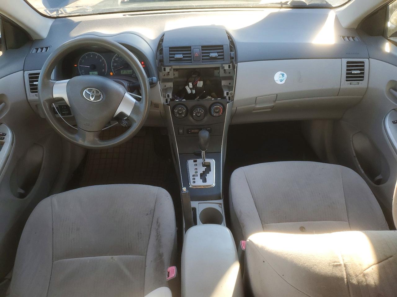 2010 TOYOTA COROLLA BASE photo 8