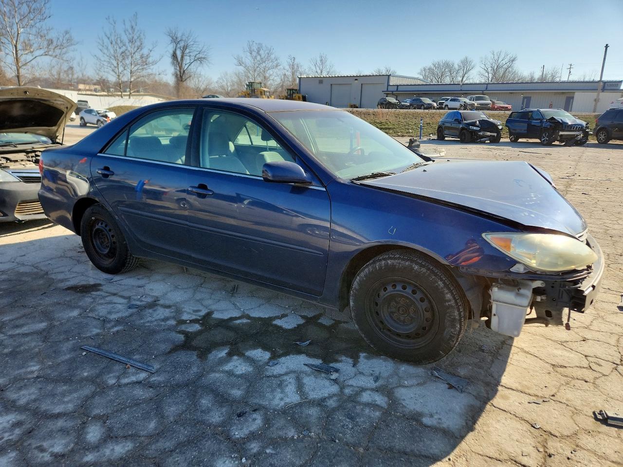 2005 TOYOTA CAMRY LE photo 4