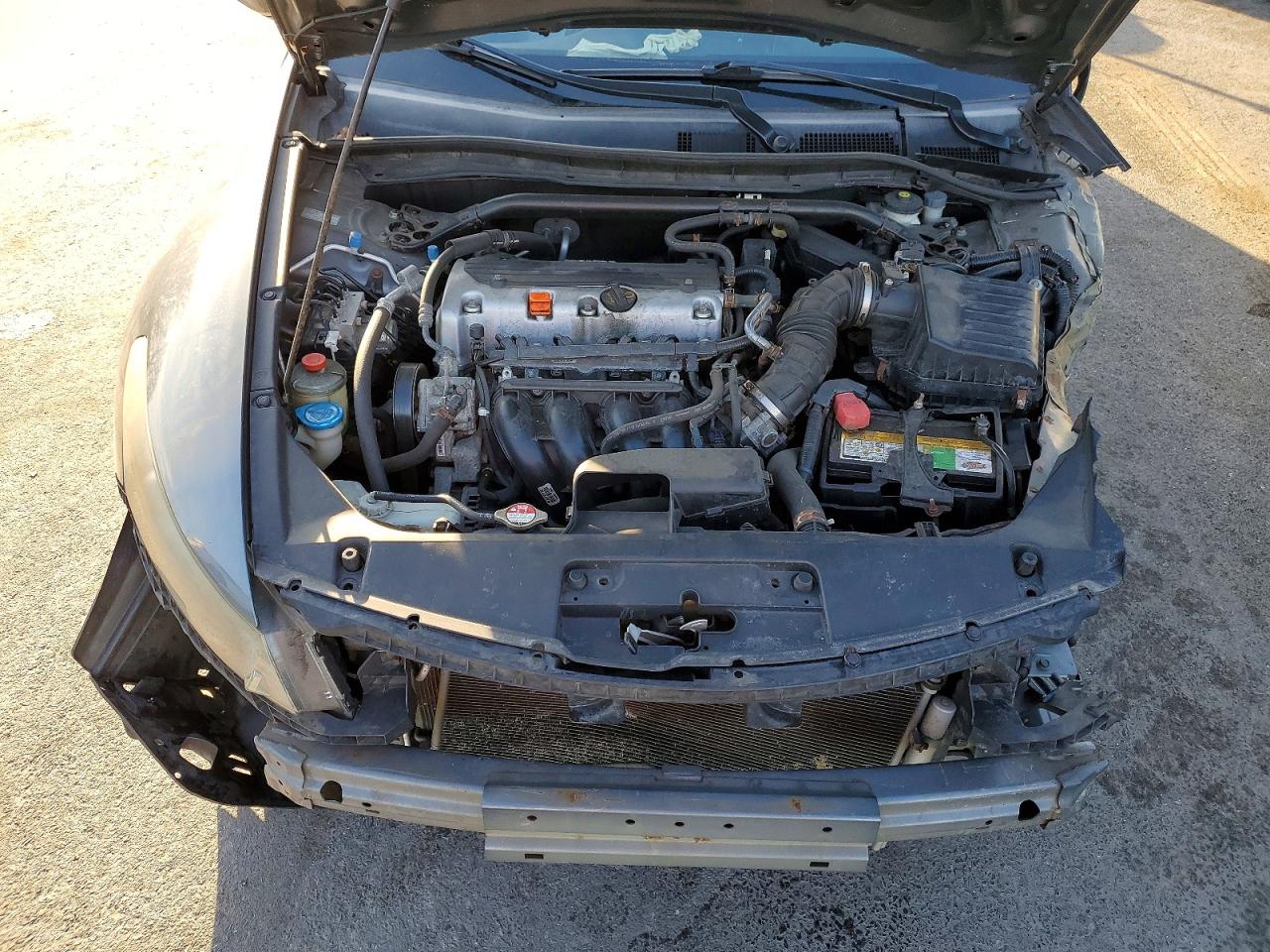 2011 HONDA ACCORD LX-S photo 11