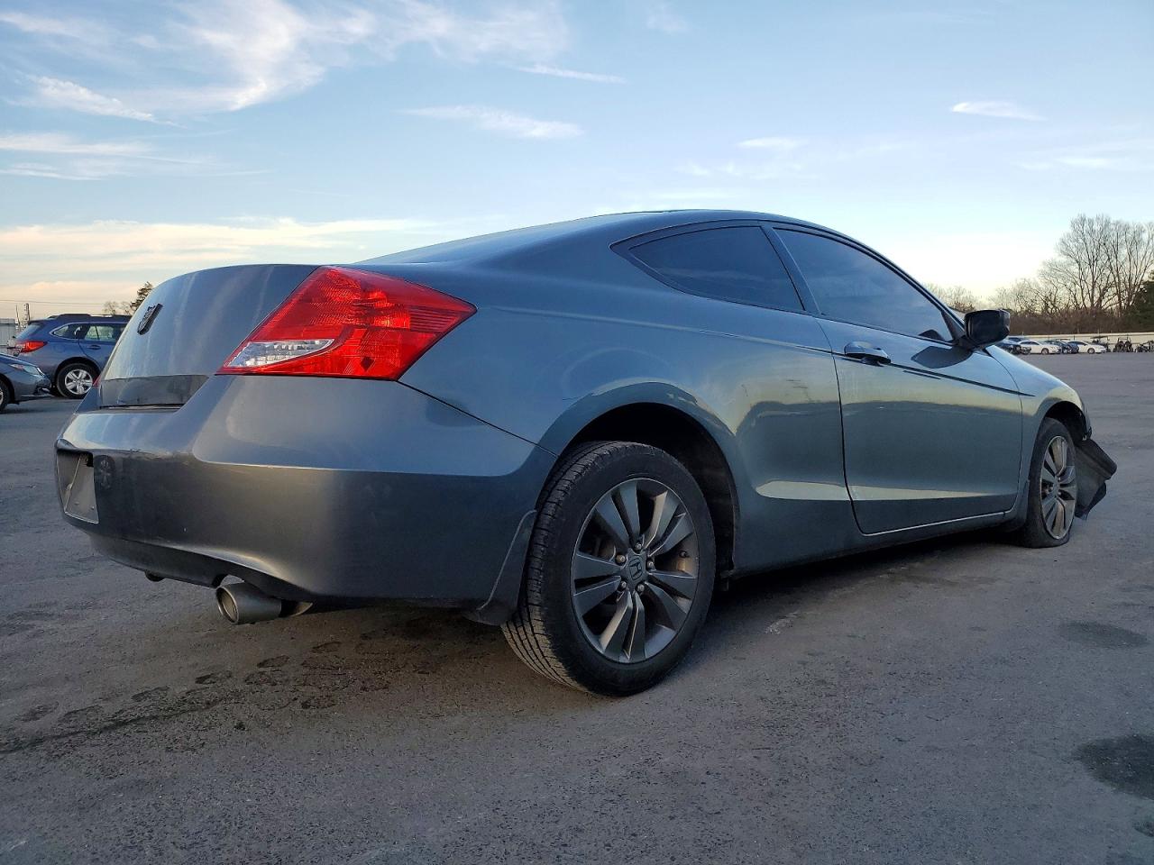 2011 HONDA ACCORD LX-S photo 3