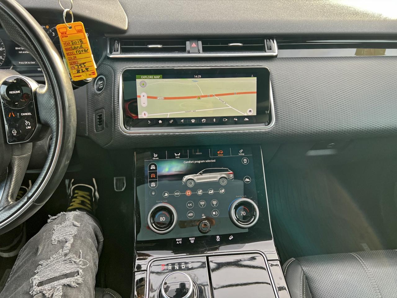 2018 LAND ROVER RANGE ROVER VELAR R-DYNAMIC SE photo 9