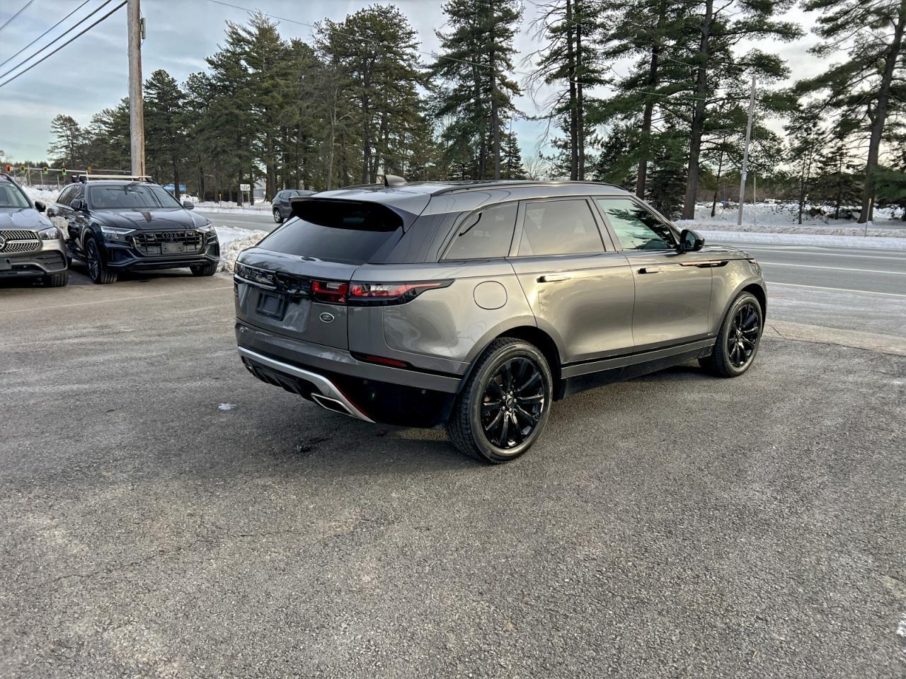 2018 LAND ROVER RANGE ROVER VELAR R-DYNAMIC SE photo 4