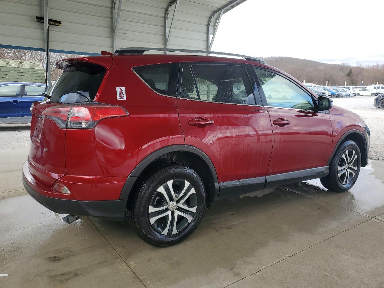 2018 TOYOTA RAV4 LE photo 3
