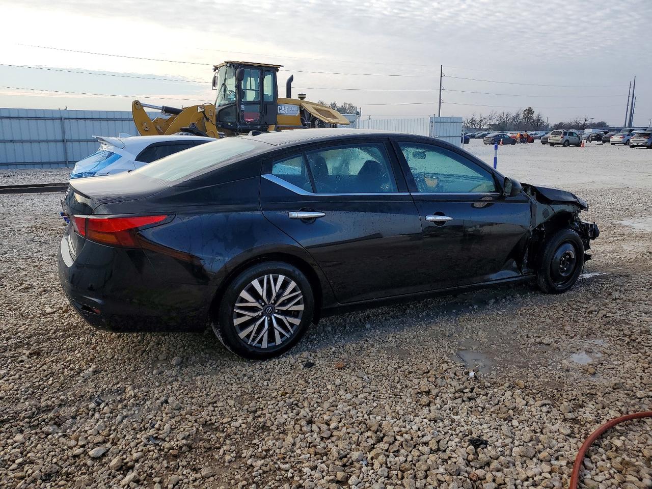 2025 NISSAN ALTIMA SV photo 3