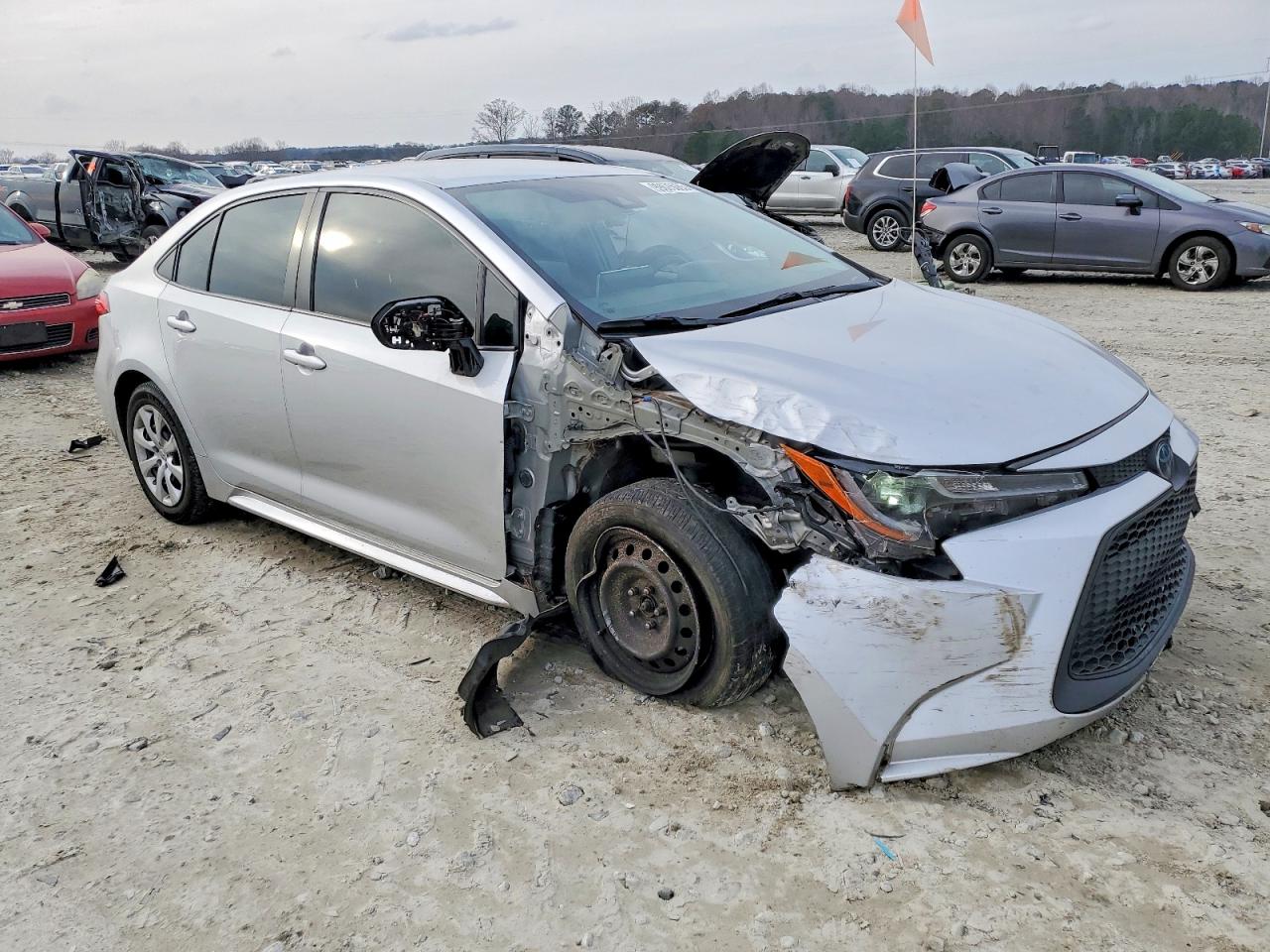 2021 TOYOTA COROLLA LE photo 4