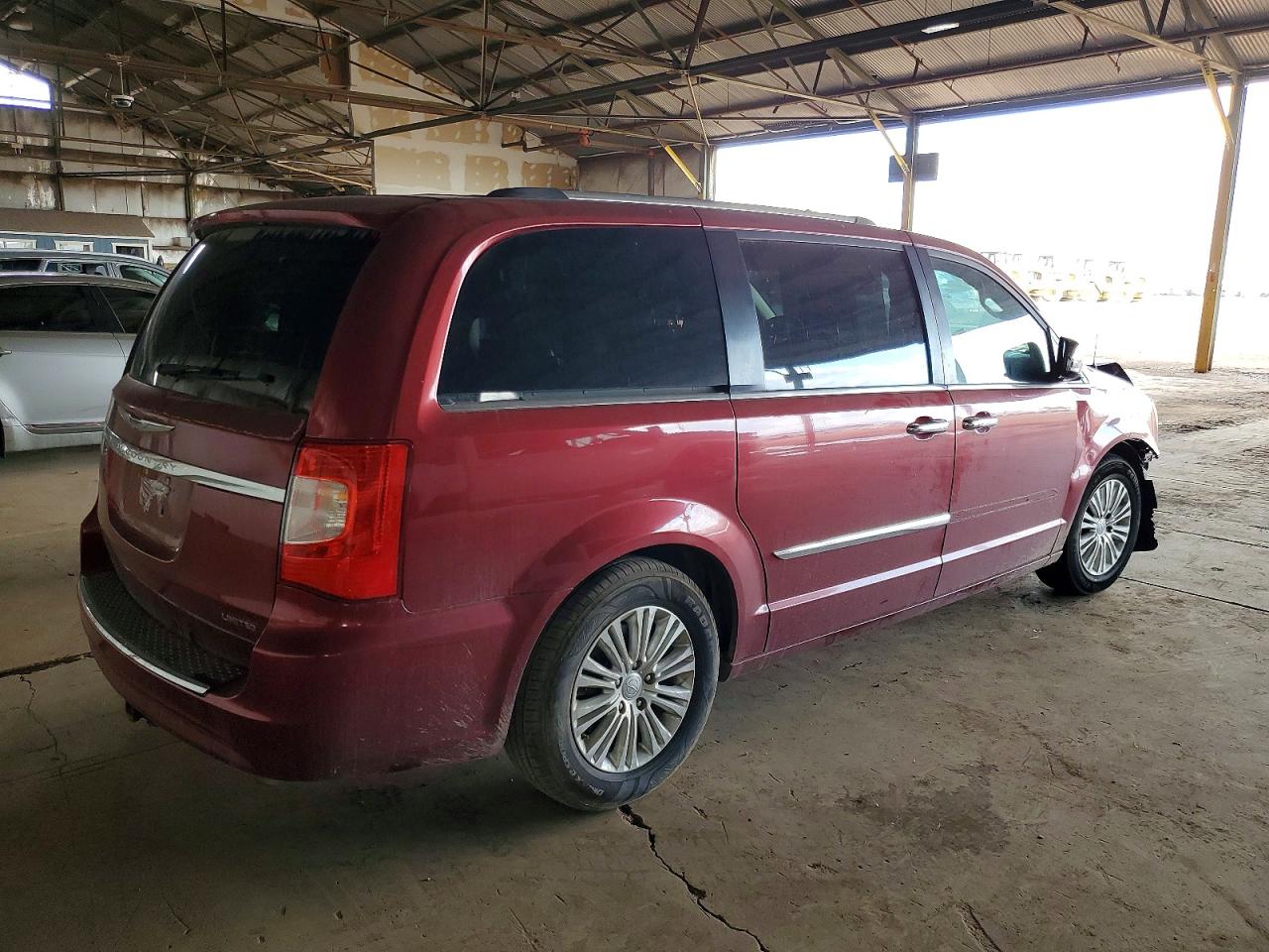 2012 CHRYSLER TOWN & COUNTRY LIMITED photo 3