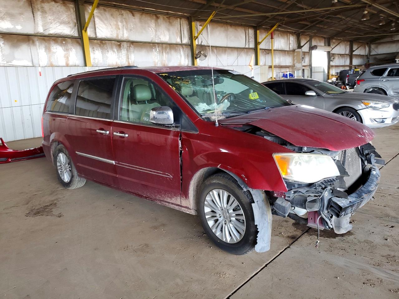 2012 CHRYSLER TOWN & COUNTRY LIMITED photo 4