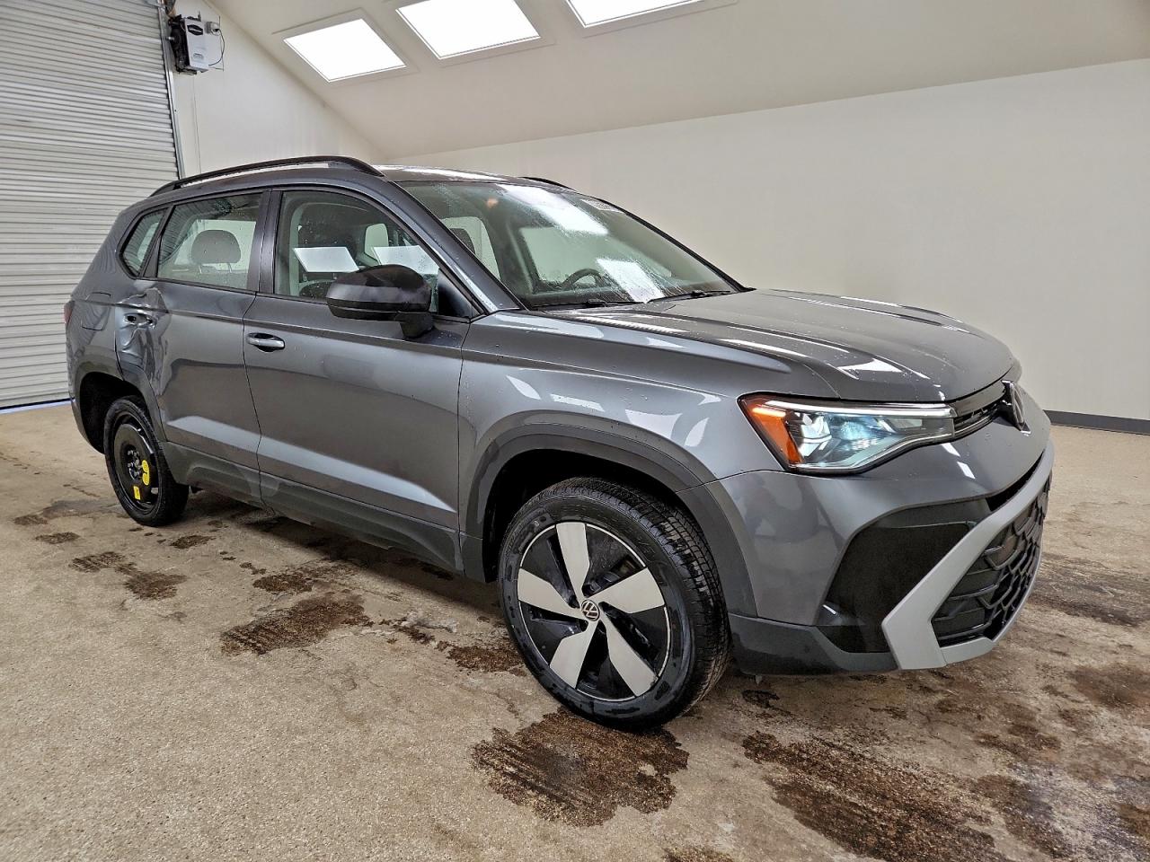2025 VOLKSWAGEN TAOS S photo 4