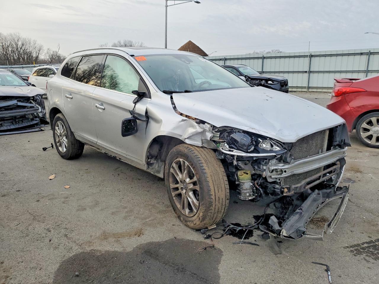 2015 VOLVO XC60 3.2 PREMIER photo 7