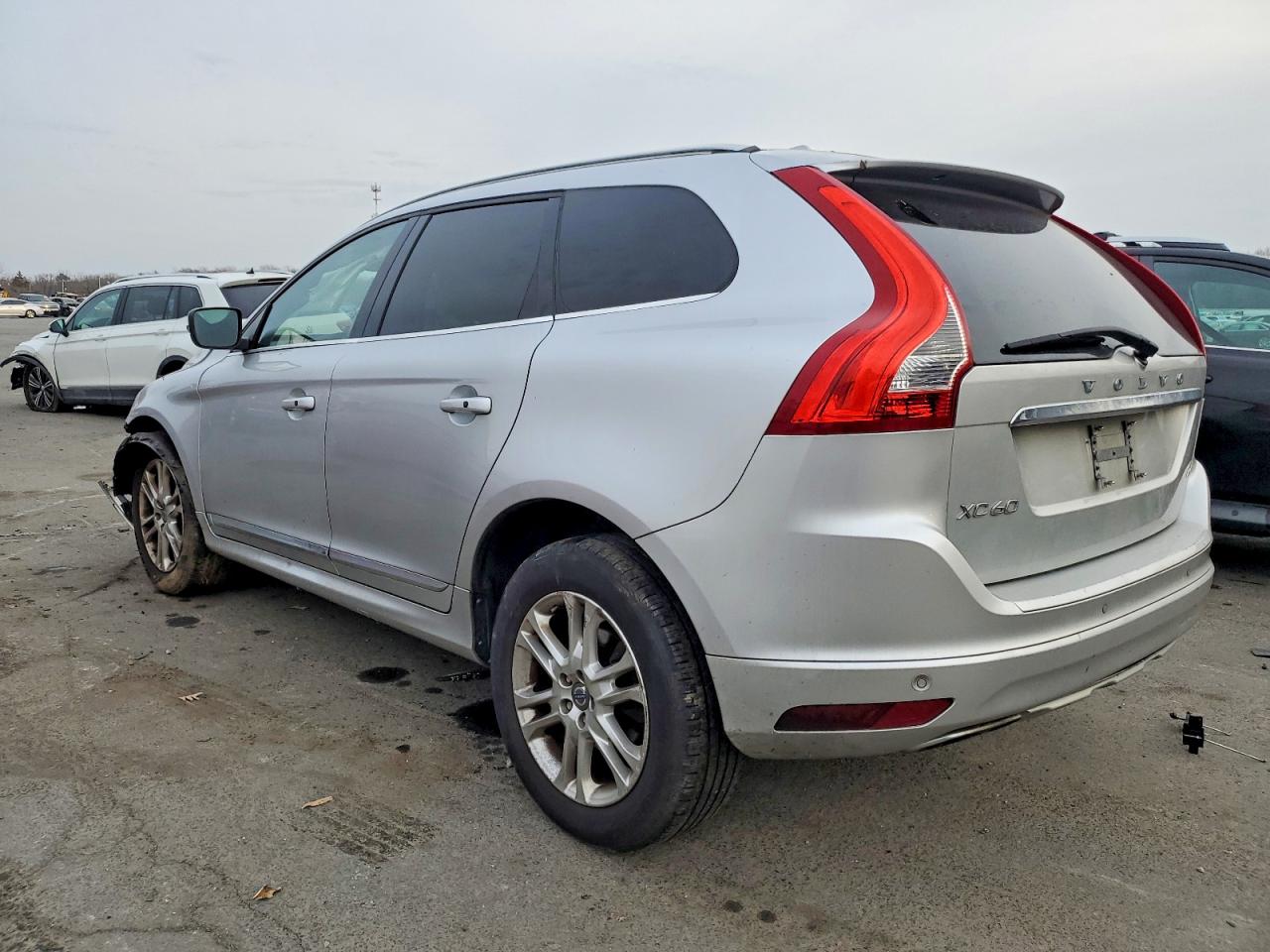 2015 VOLVO XC60 3.2 PREMIER photo 3