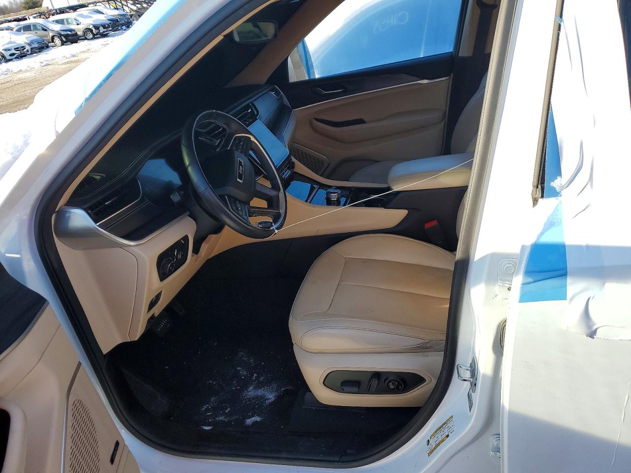 2022 JEEP GRAND CHEROKEE L LIMITED photo 7
