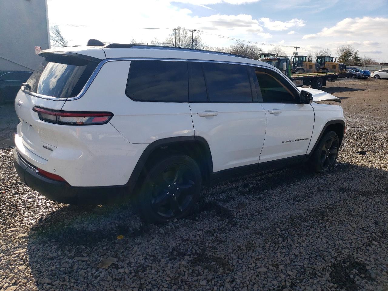 2022 JEEP GRAND CHEROKEE L LIMITED photo 3