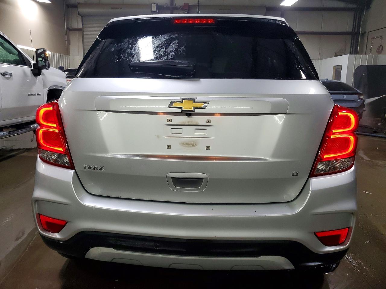 2017 CHEVROLET TRAX 1LT photo 6