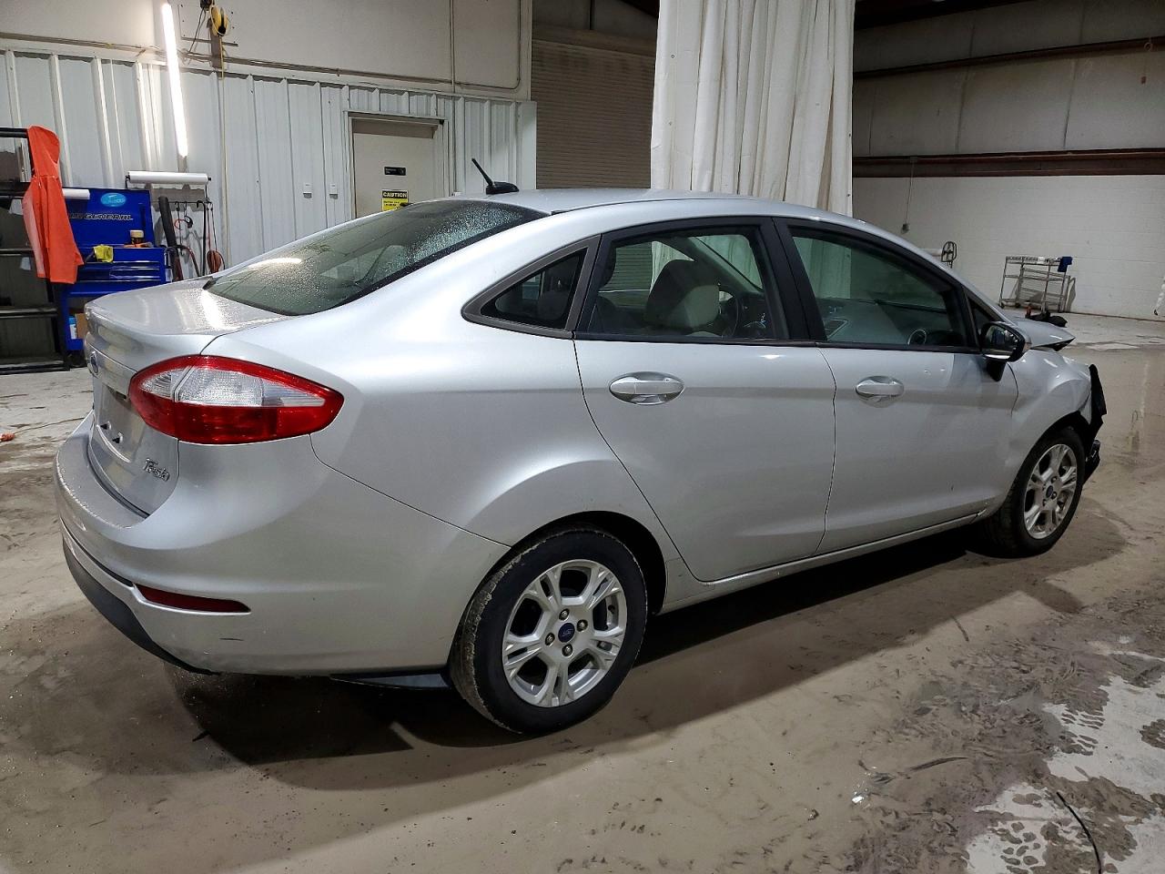 2015 FORD FIESTA SE photo 3
