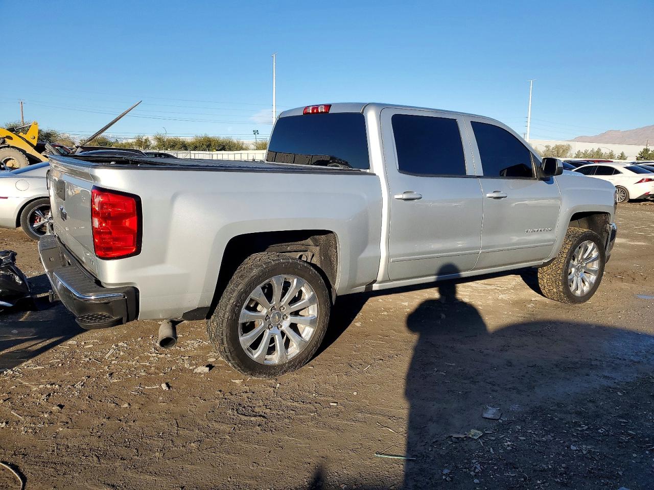 2016 CHEVROLET SILVERADO C1500 LT photo 3