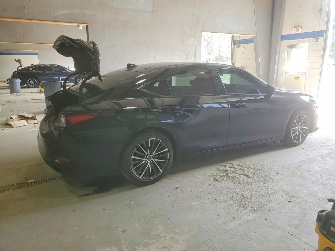 2022 LEXUS ES 350 BASE photo 3
