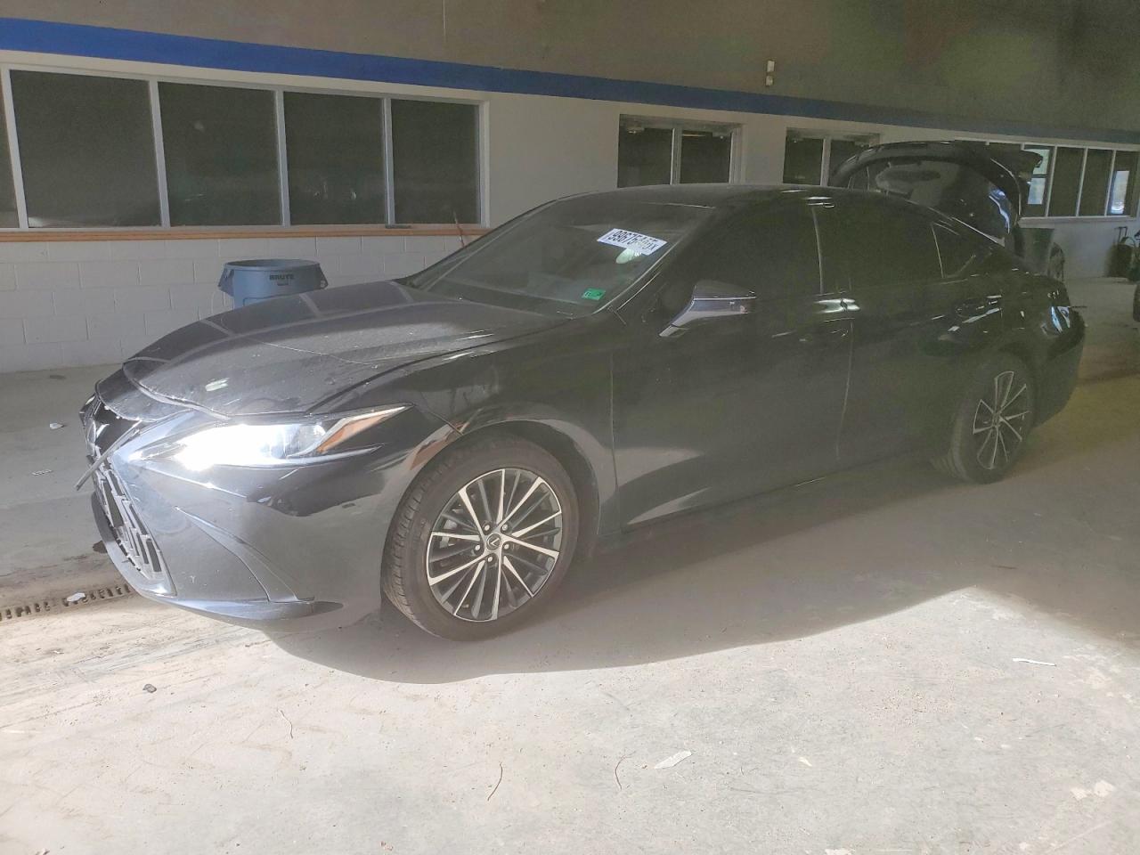 2022 LEXUS ES