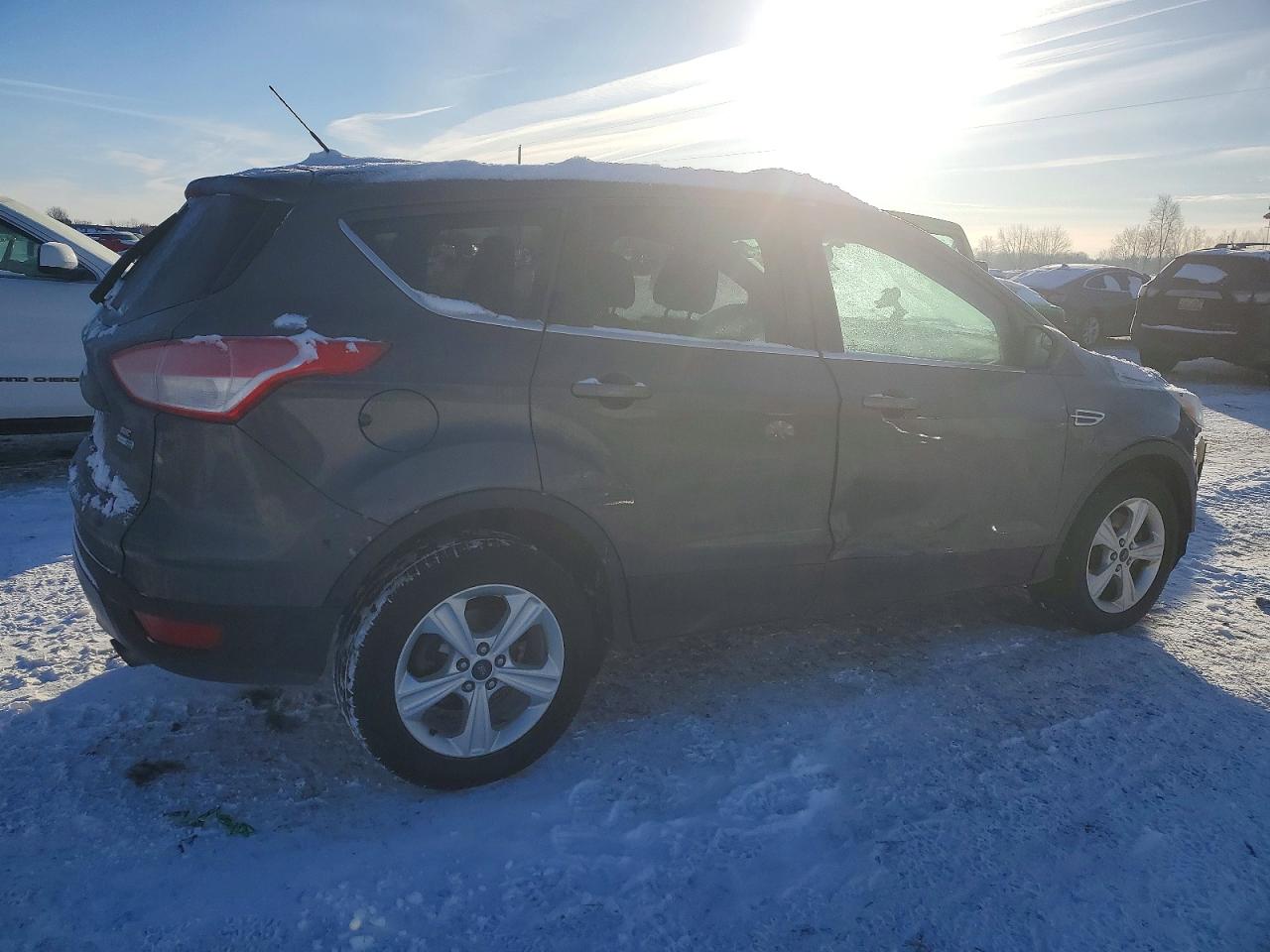 2016 FORD ESCAPE SE photo 3