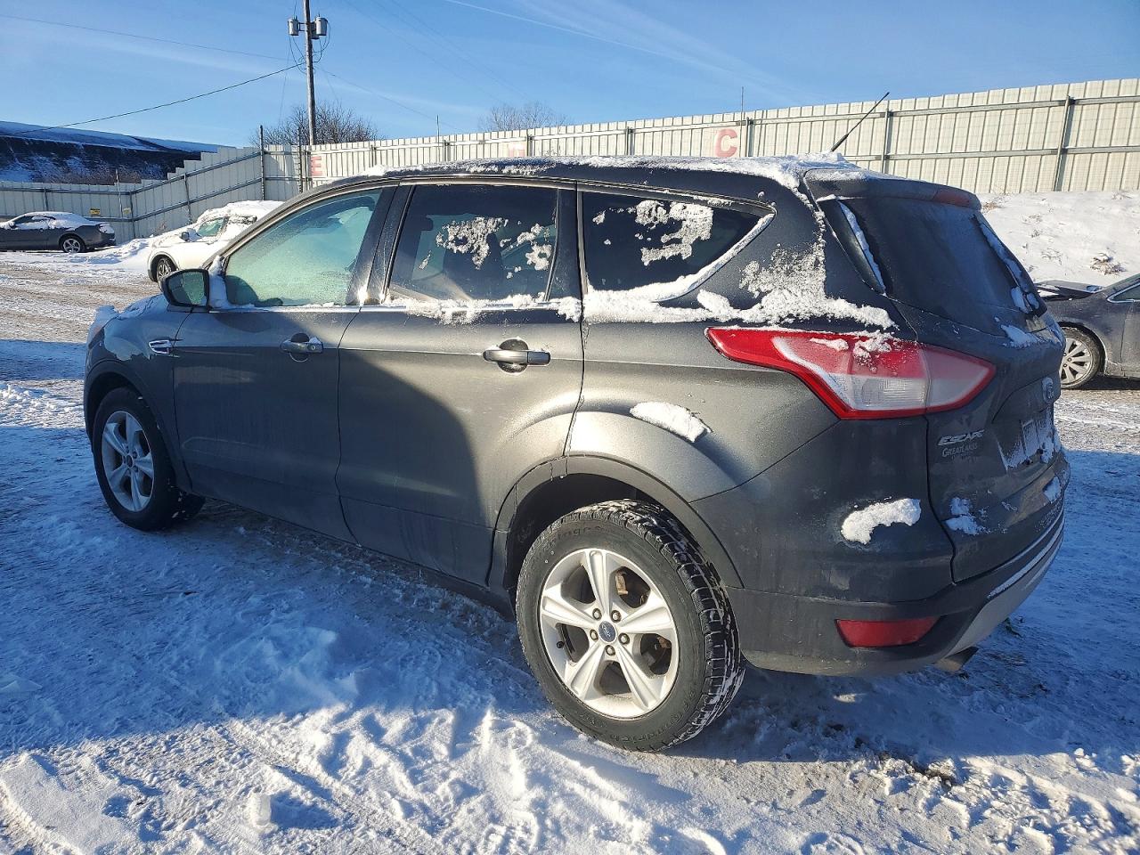 2016 FORD ESCAPE SE photo 2
