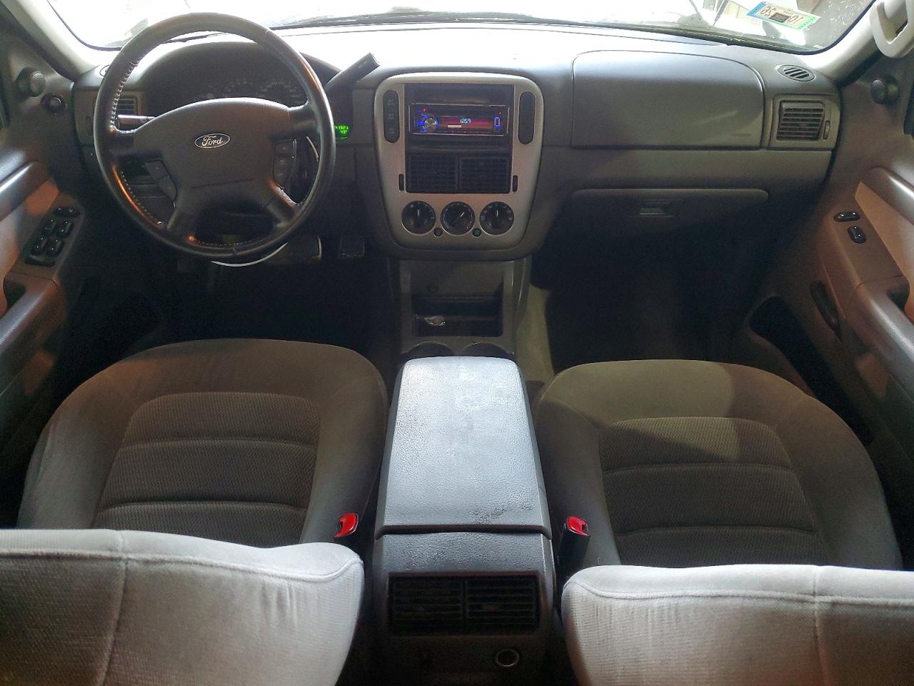 2004 FORD EXPLORER XLT photo 8
