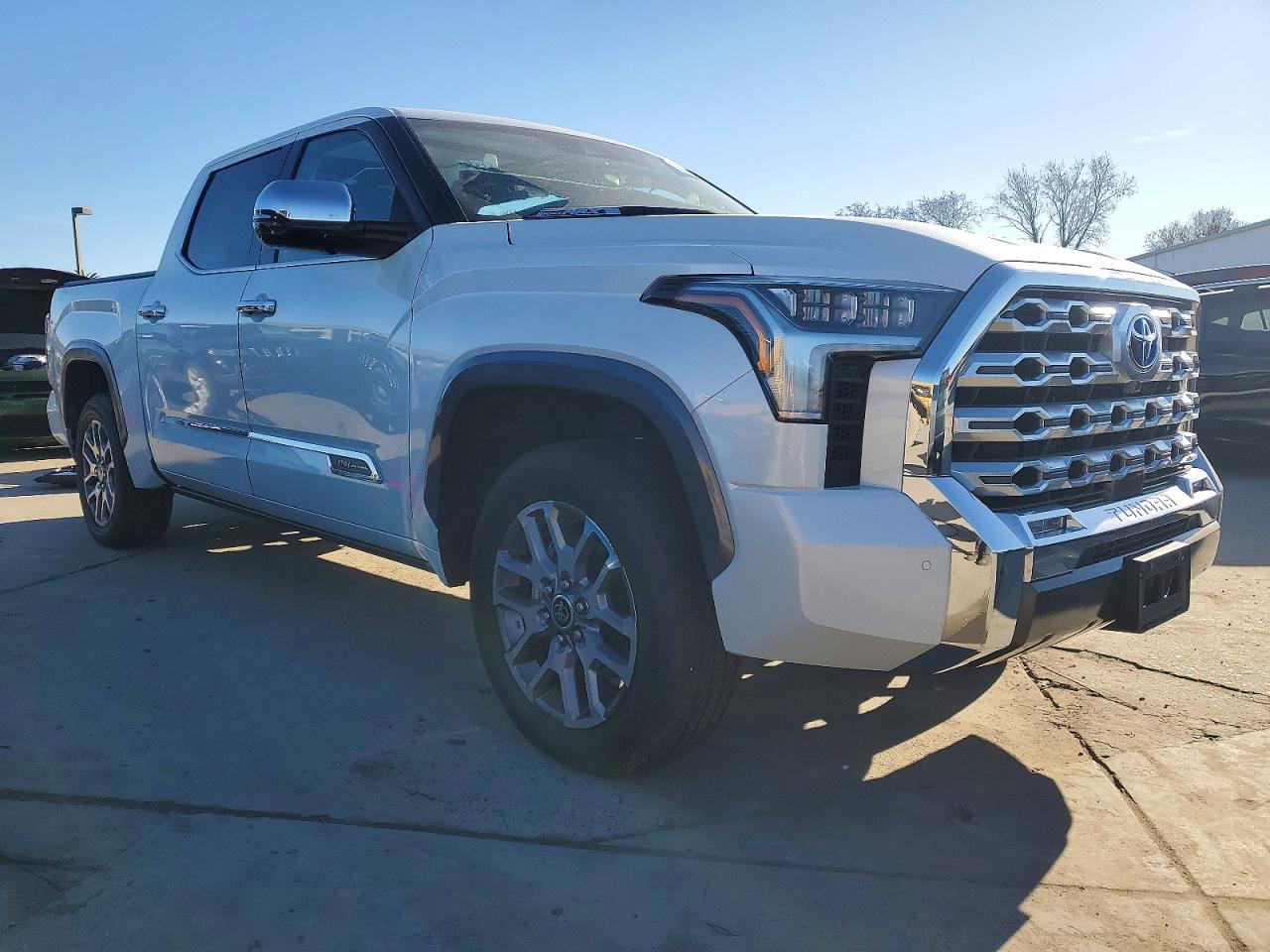 2024 TOYOTA TUNDRA CREWMAX PLATINUM photo 4